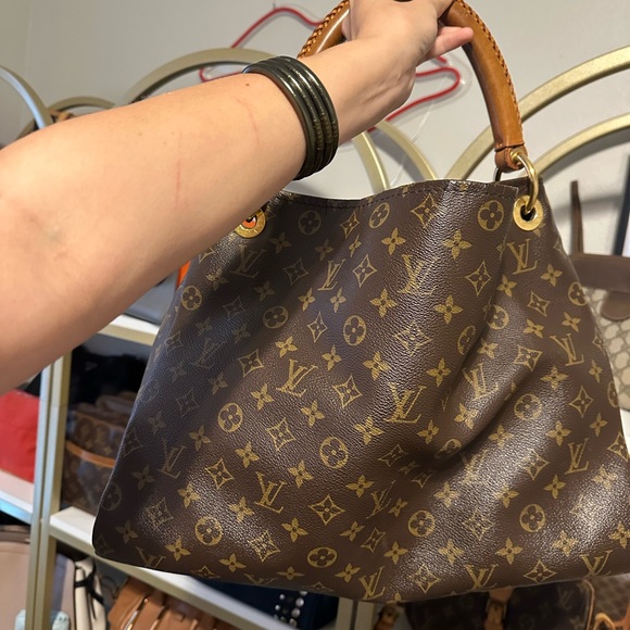 Louis Vuitton Artsy - Picture 1 of 11